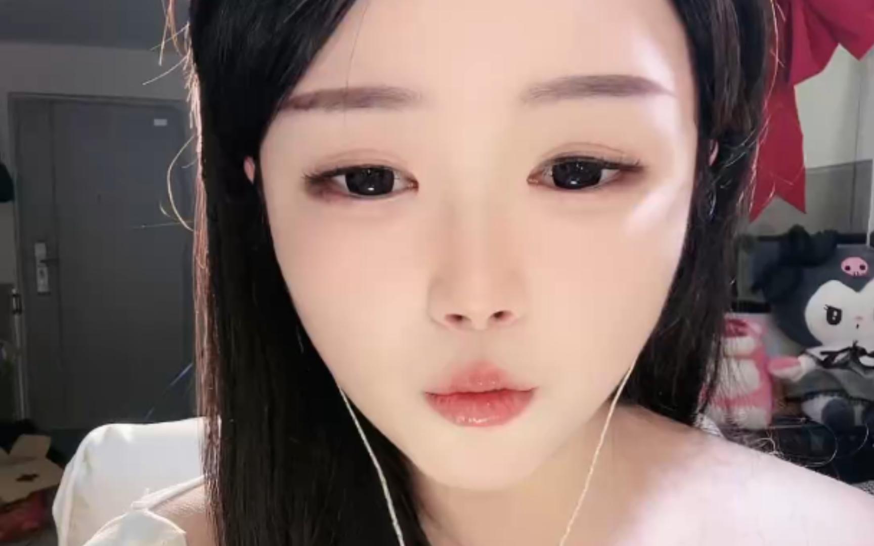 阿秋最新日常,友谊的温馨画卷