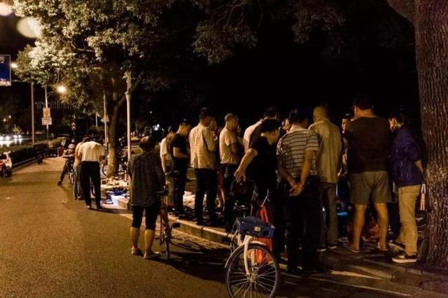 深圳摆摊新风尚，巷弄宝藏与特色小店奇妙之旅探索