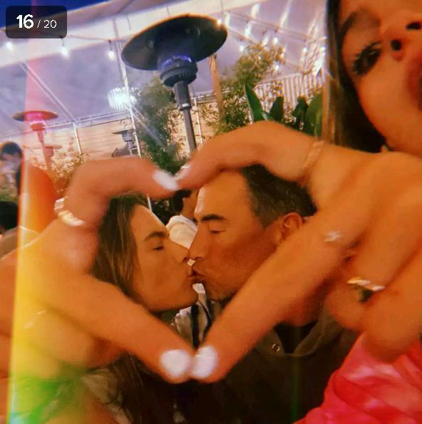 最新轻吻系列,现代情感表达的新解读