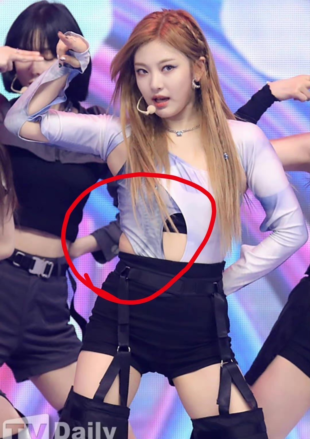 最新女团sm探秘与小巷隐藏特色小店揭秘