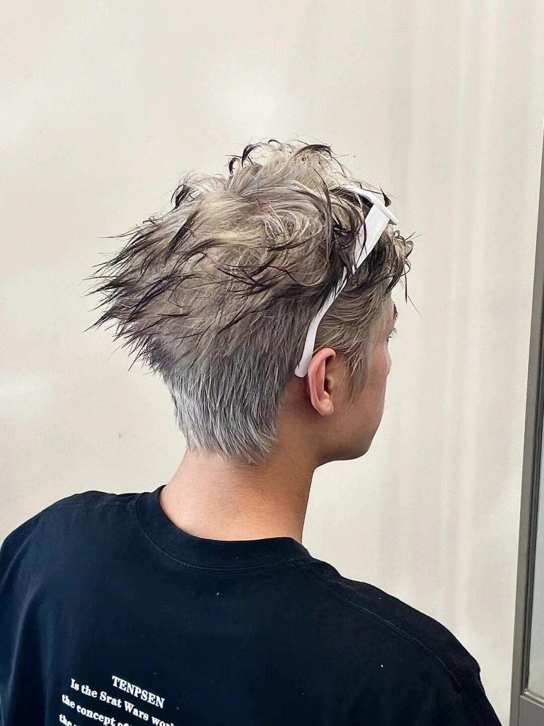 最新染色男,时尚潮流下的探索与科普之旅