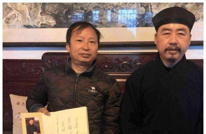 加拿大最新疫苗接种启动,小巷深处的健康守护之星