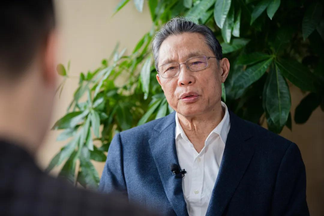 钟南山院士关注下的中国最新疫情与温馨日常