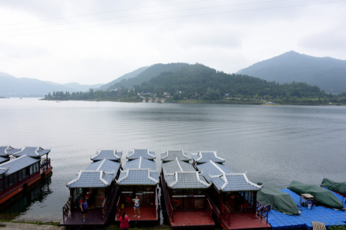升钟湖最新钓鱼探索之旅，自然美景的沉浸式体验