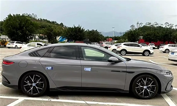 时代车轮滚滚向前，最新车型一览