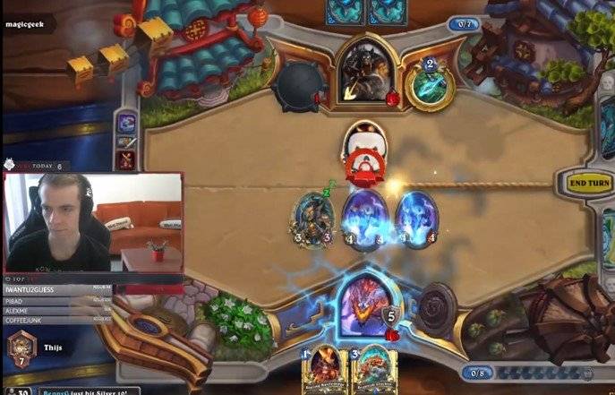 炉石最新jk牧师,小巷里的神秘治愈圣地